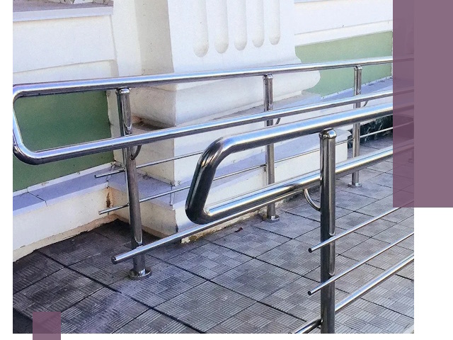 Ограждения пандусов из металла и нержавейки в Кореновске