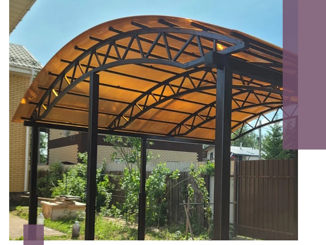 Изготовление навесов под ключ в Кореновске из качественных материалов