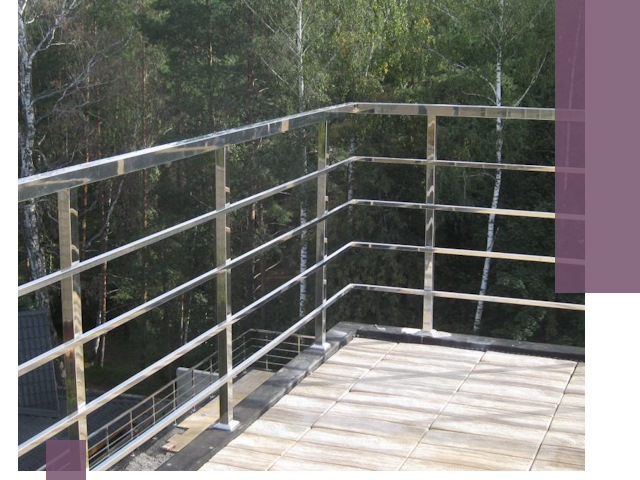 Парапеты из нержавеющей стали в Кореновске — изготовление и монтаж